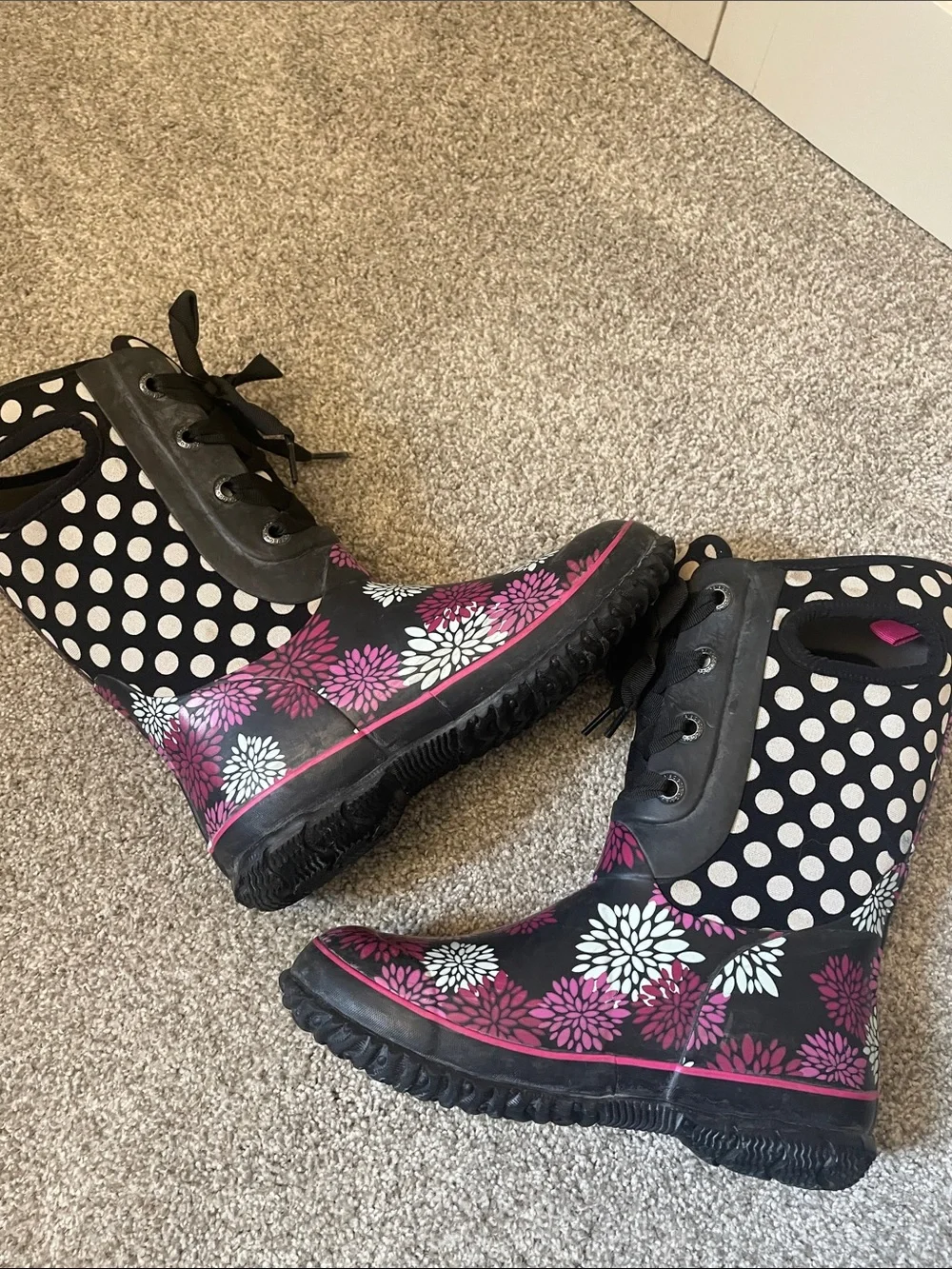 Bogs Kids Casey Pompons waterproof Boots w/ Pink & White Floral Accents Sz 5